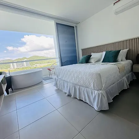 Suite 9 Piso Vista Al Mar Y A Las Montanas